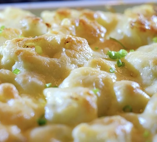 Ovenschotel met kip en bloemkool en aardappeltjes 